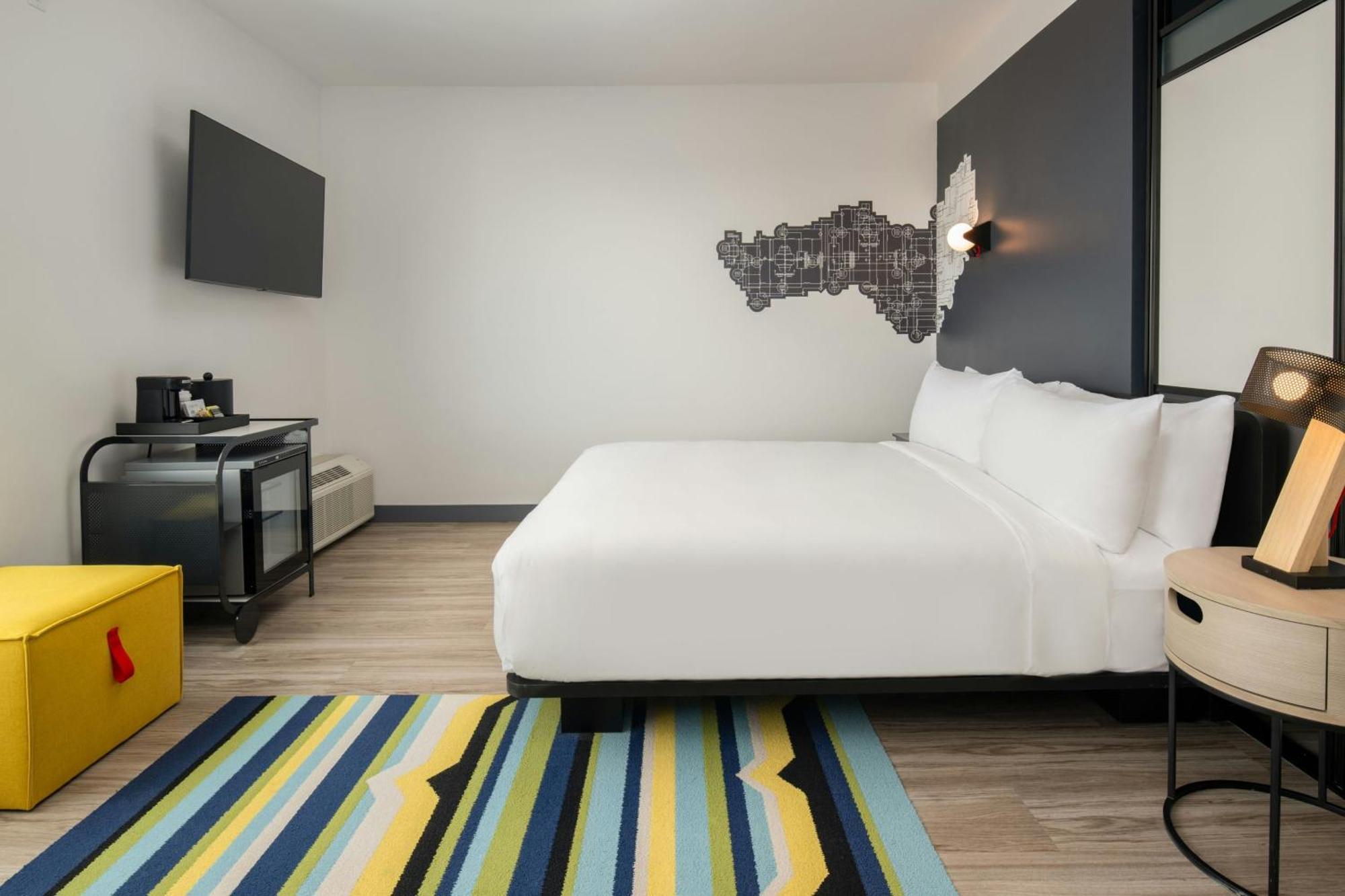 Aloft Sacramento Airport Natomas Hotel Exterior photo